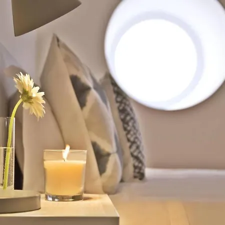 Combro 77 Charming By Get Your Daire Lisboa