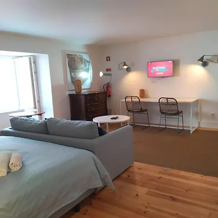 Combro 77 Charming By Get Your Apartmán *