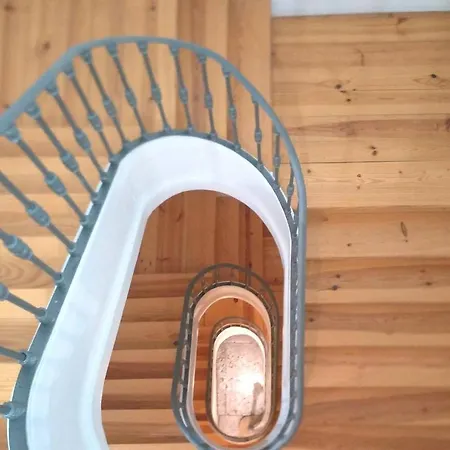 Combro 77 Charming By Get Your Lisbon