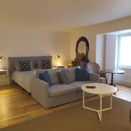 Combro 77 Charming By Get Your Apartmán